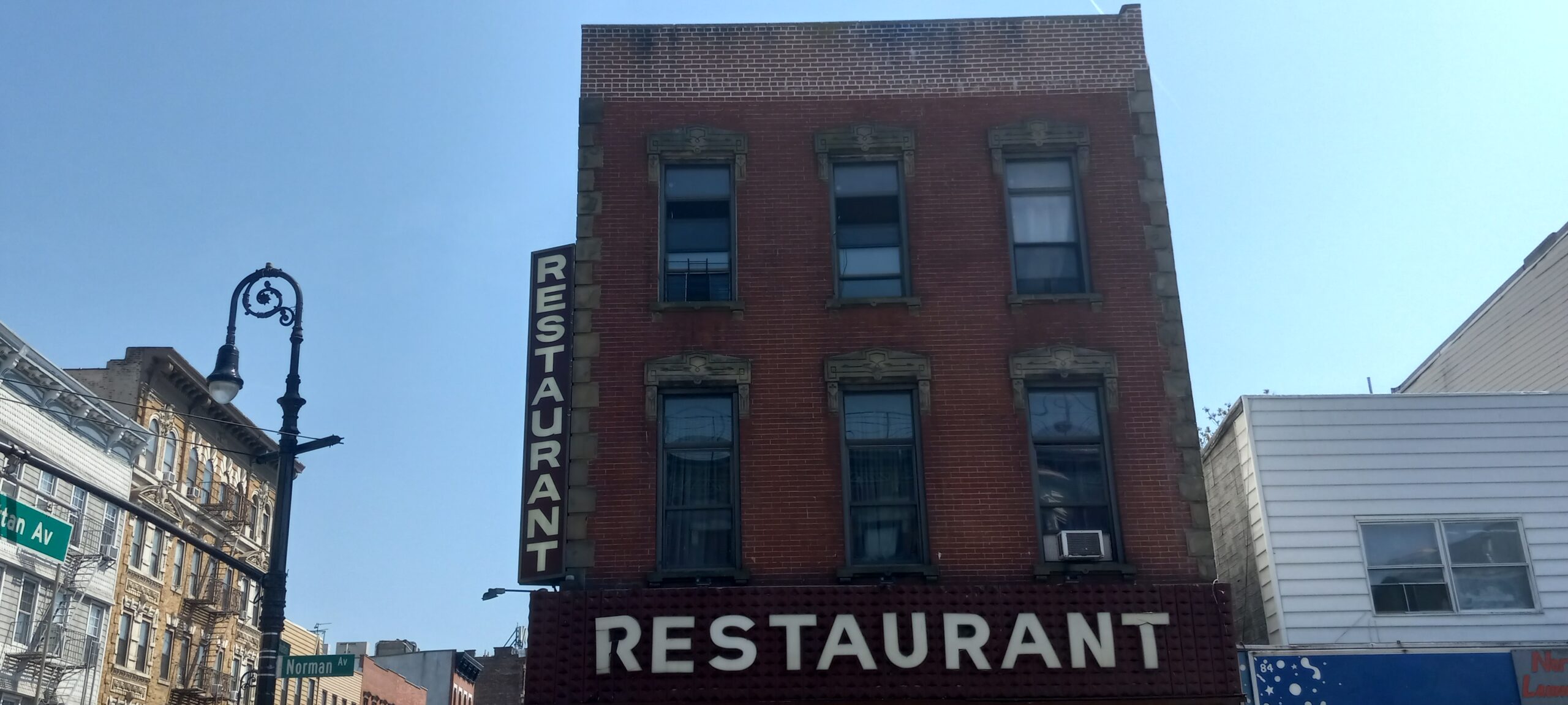 A Greenpoint street scene near Brooklyn Steel, the kind of neighborhood setting that shapes a better pre-show dinner plan