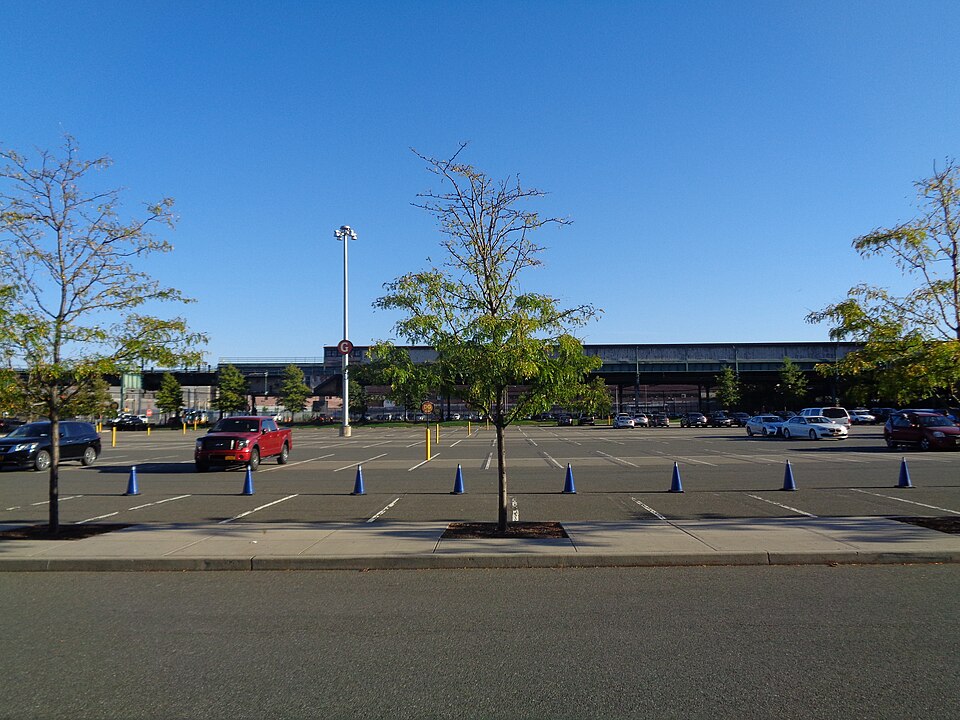 Southern parking lot at Citi Field before an event