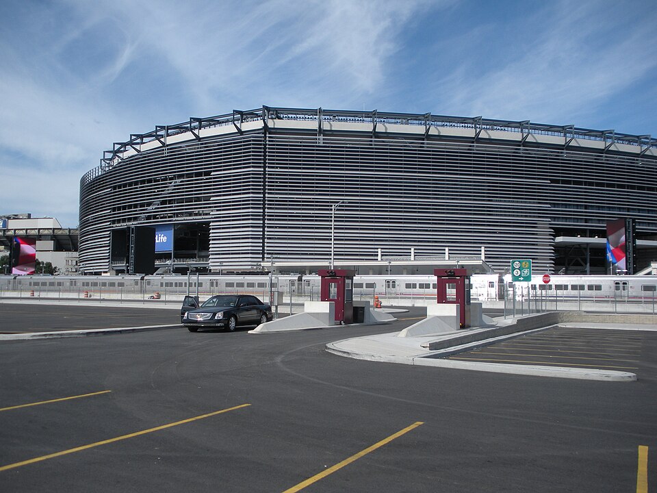 How to get to MetLife Stadium via the Meadowlands rail station in East Rutherford, New Jersey