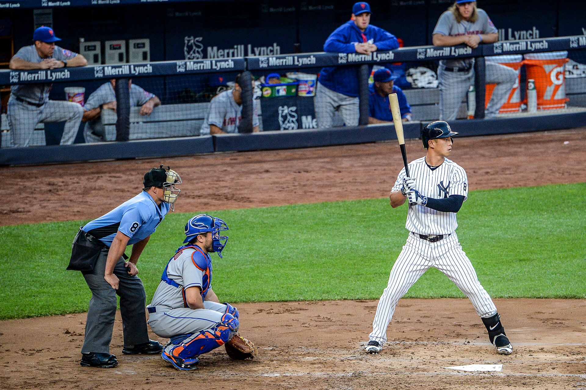 Yankees and Mets facing each other during a New York baseball game