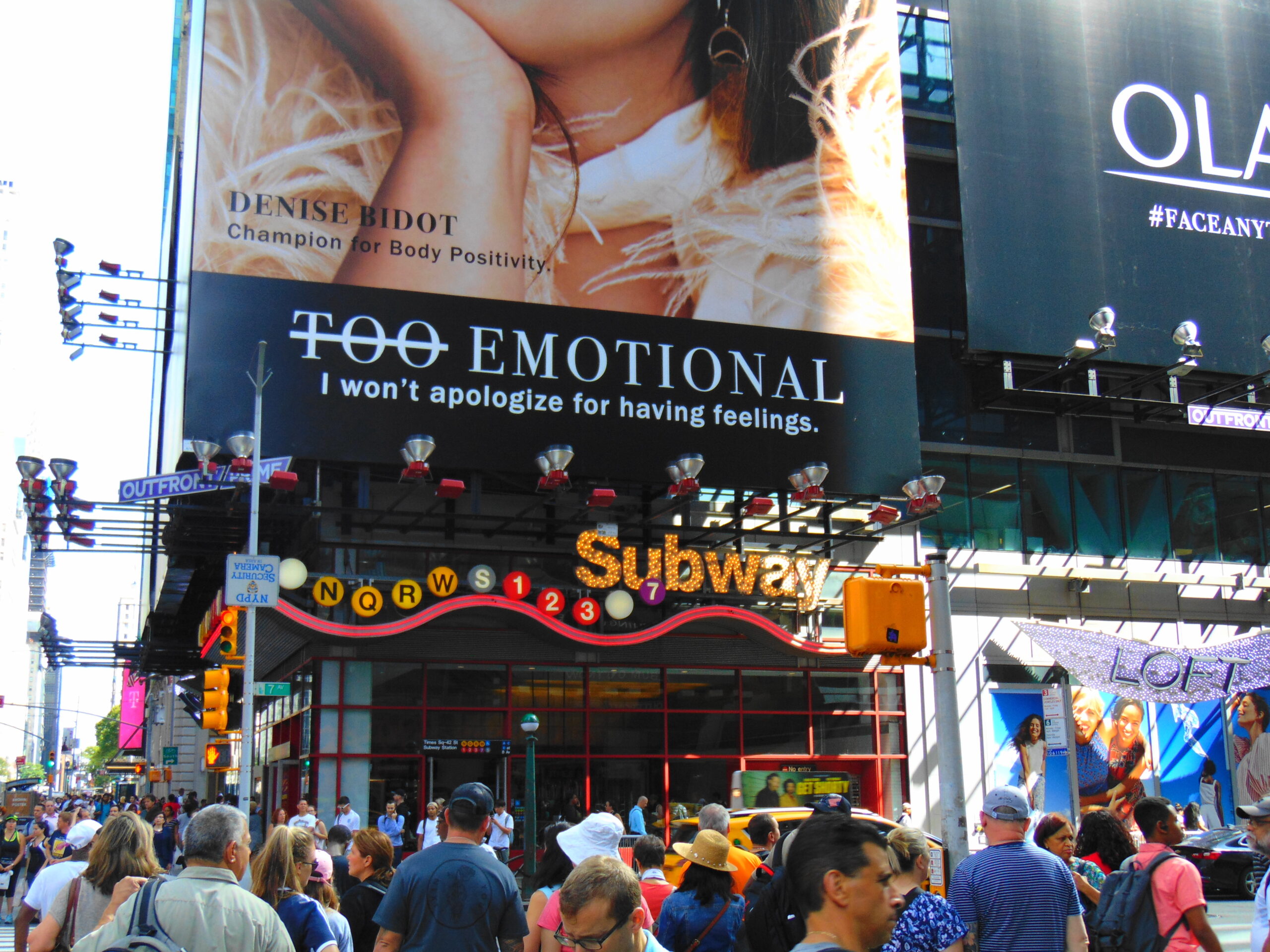 Times Square–42nd Street subway station entrance for getting to Times Square