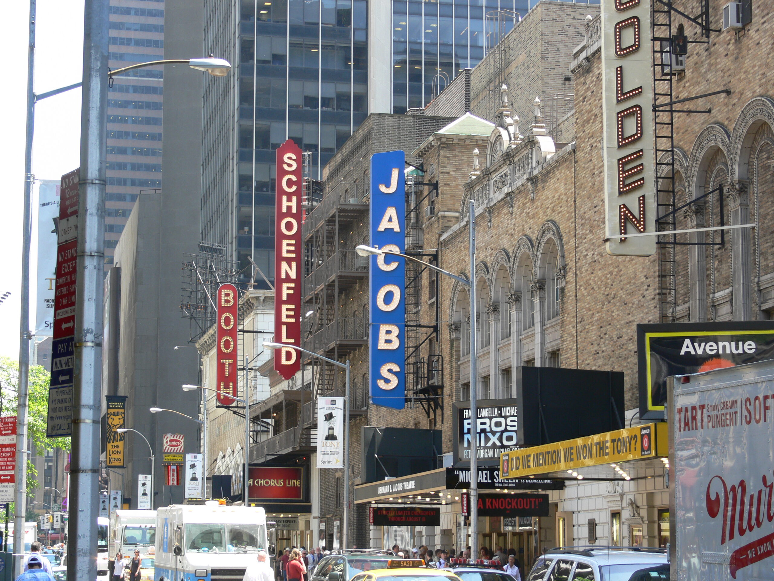 Broadway theaters on 45th Street in Manhattan for matinee show planning