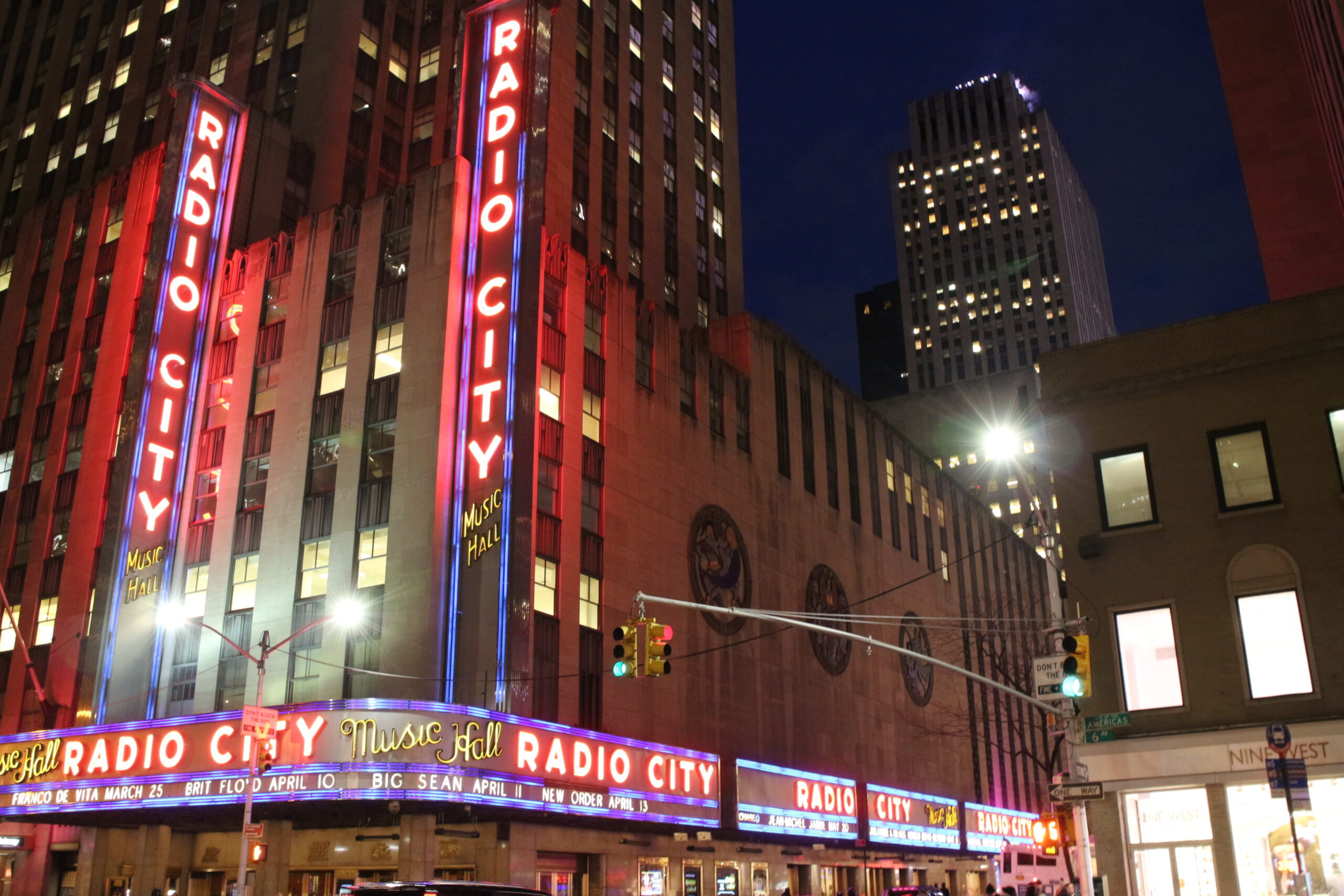 Radio City Music Hall in Midtown Manhattan for NYC concert hotel planning
