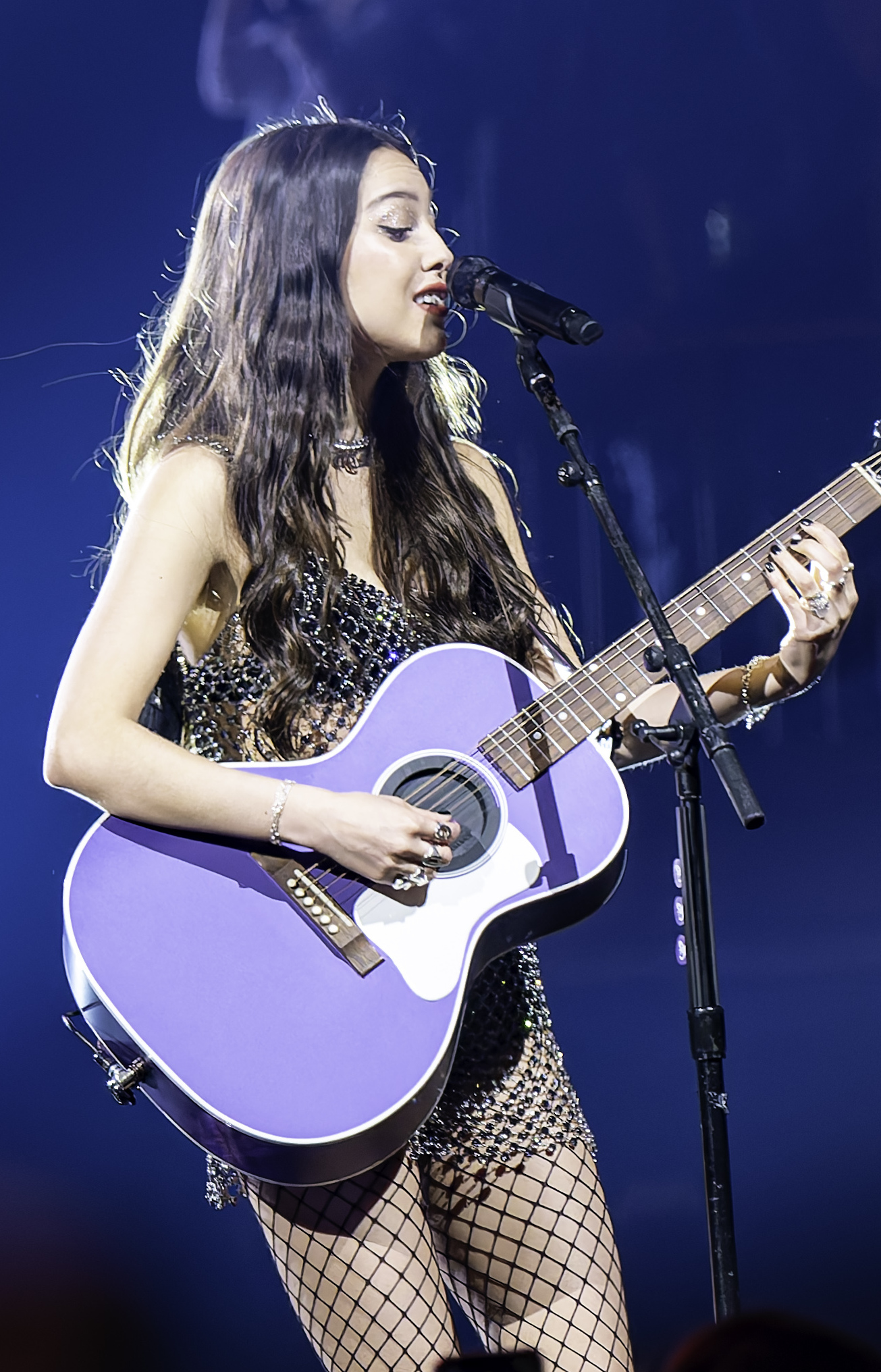 Olivia Rodrigo concert performance for the Barclays Center Brooklyn concert guide