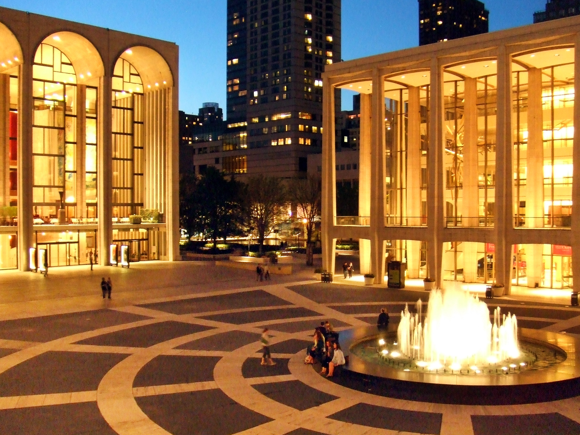 A Few Good Men Lincoln Center Twilight Guide Lincoln Center at twilight for A Few Good Men Broadway night-out planning