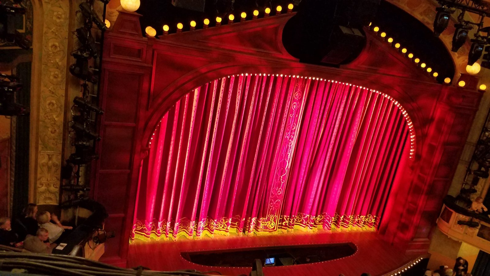 Wide view of the Shubert Theatre on Broadway, home of Galileo