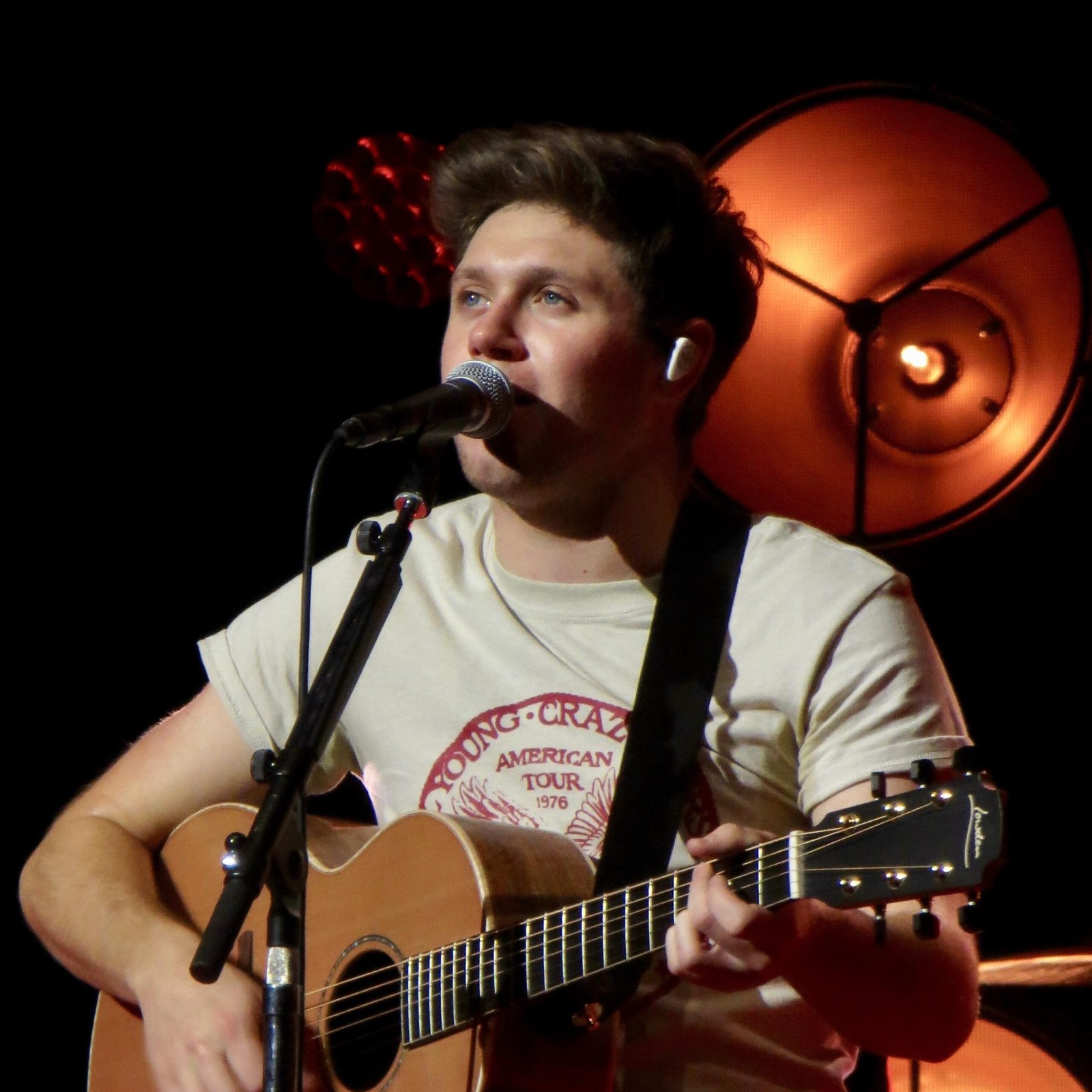 Niall Horan performing live in concert, ahead of his Dinner Party Live on Tour appearance at Barclays Center in Brooklyn in April 2027